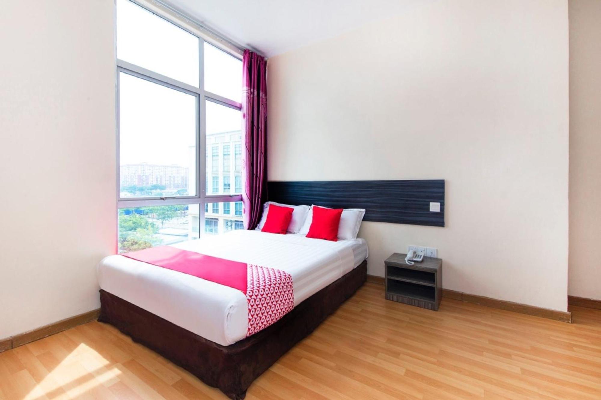 פטלין ג'איה Super Oyo 331 I Boutique Hotel מראה חיצוני תמונה
