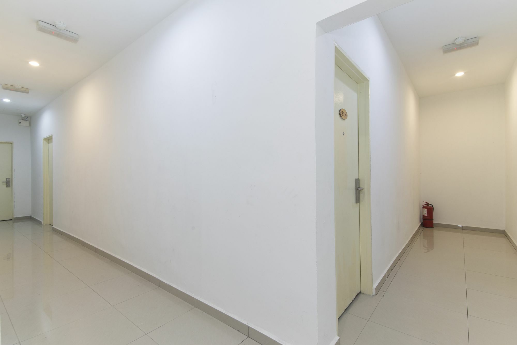פטלין ג'איה Super Oyo 331 I Boutique Hotel מראה חיצוני תמונה